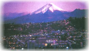 Quito e vulcano Pichincha